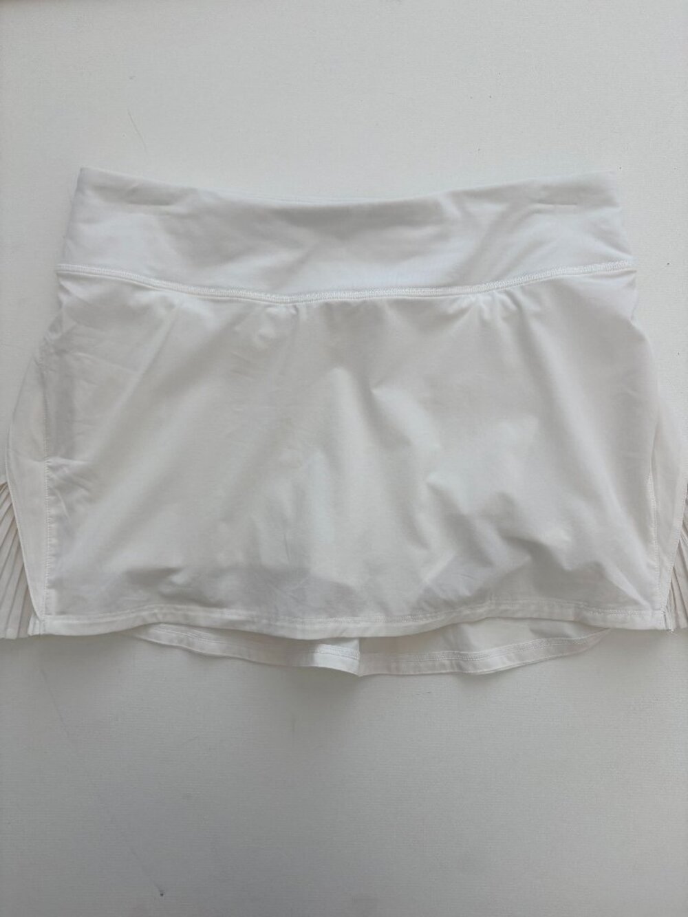 Lululemon Play Off The Pleats Skirt White Tennis Skort Pickleball Women's Size 6